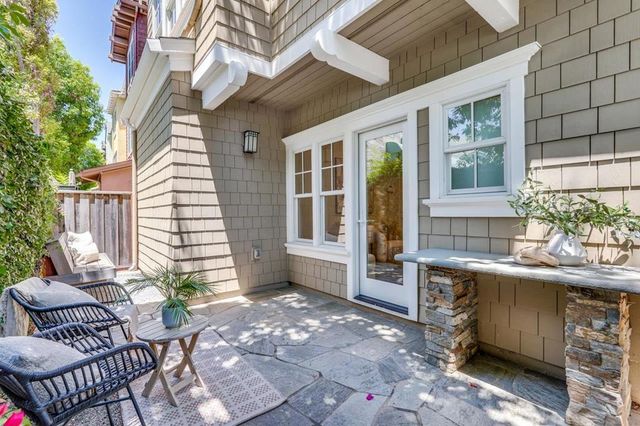 201 Pine Way, Mountain View, CA 94041