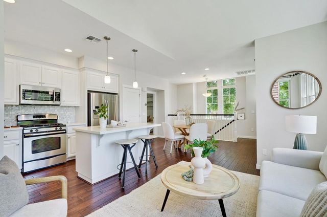 201 Pine Way, Mountain View, CA 94041