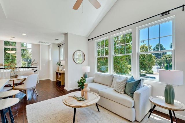201 Pine Way, Mountain View, CA 94041