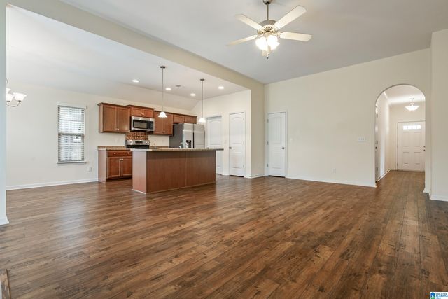 928 ALISE CIRCLE, Fultondale, AL 35068