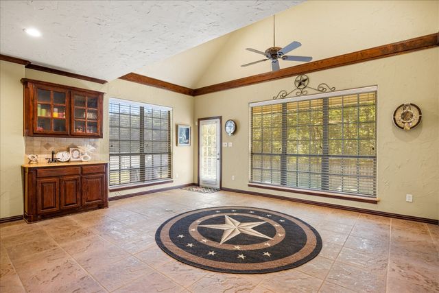 6705 Forest Oaks Court, Granbury, TX 76049