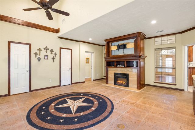 6705 Forest Oaks Court, Granbury, TX 76049