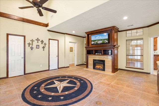 6705 Forest Oaks Court, Granbury, TX 76049