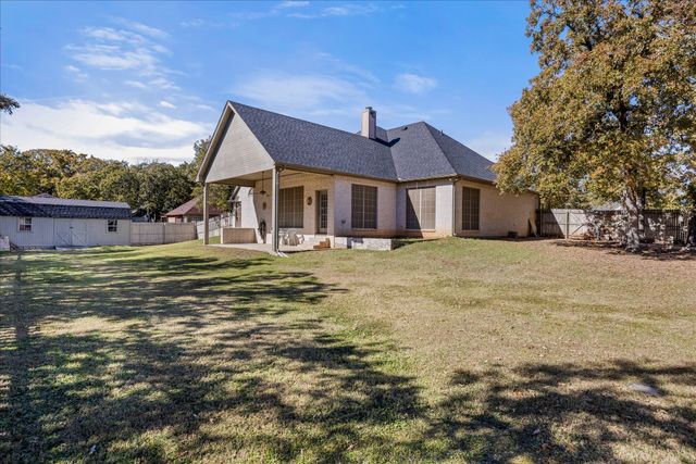 6705 Forest Oaks Court, Granbury, TX 76049