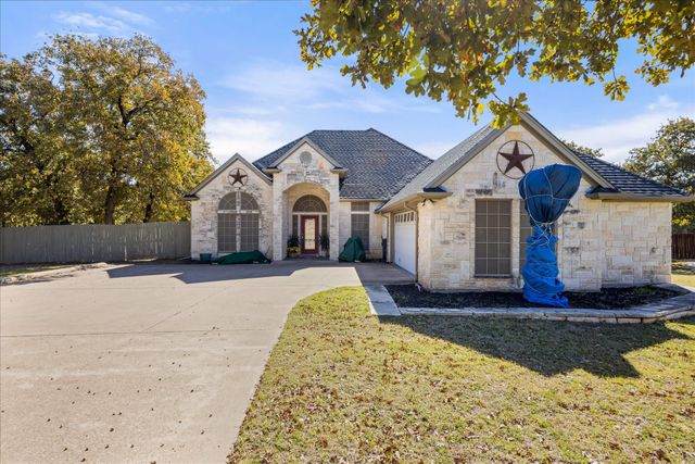 6705 Forest Oaks Court, Granbury, TX 76049