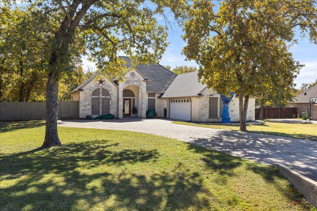 6705 Forest Oaks Court, Granbury, TX 76049