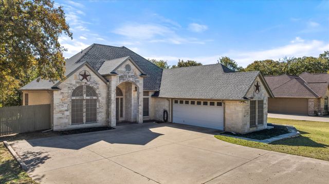 6705 Forest Oaks Court, Granbury, TX 76049