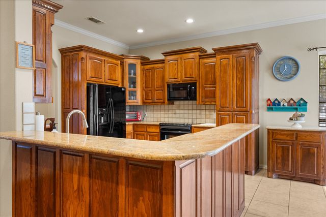 6705 Forest Oaks Court, Granbury, TX 76049