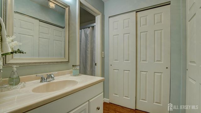 371-A Duranta Plaza, Monroe, NJ 08831