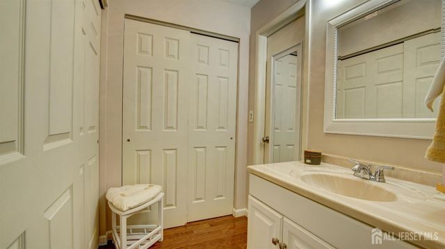 371-A Duranta Plaza, Monroe, NJ 08831