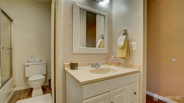 371-A Duranta Plaza, Monroe, NJ 08831