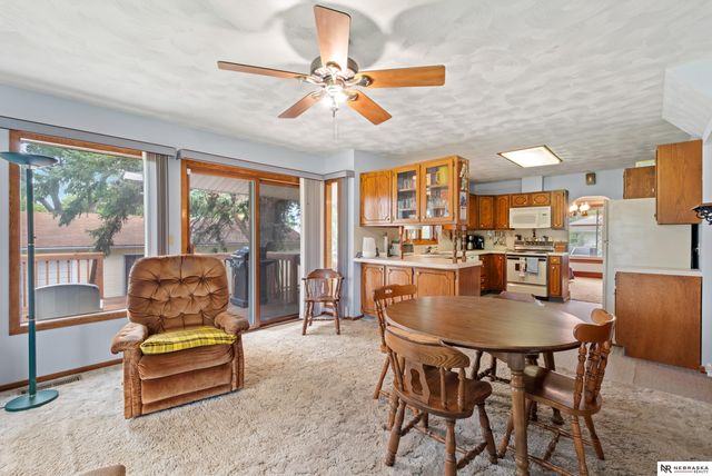 878 W 8th Street, Wahoo, NE 68066