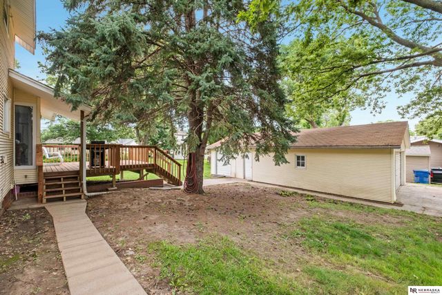 878 W 8th Street, Wahoo, NE 68066