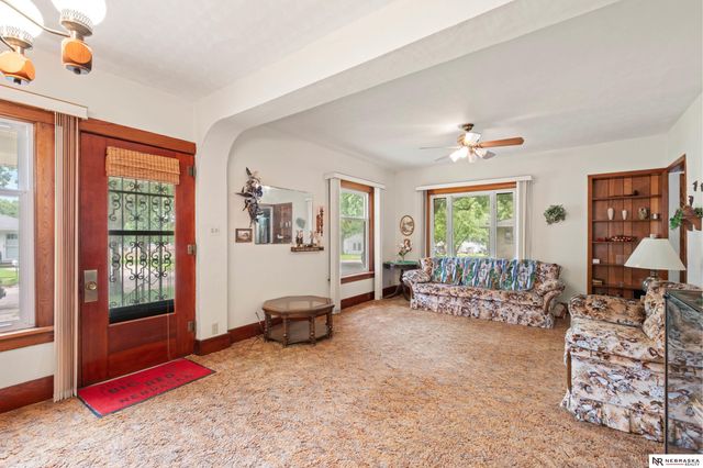 878 W 8th Street, Wahoo, NE 68066