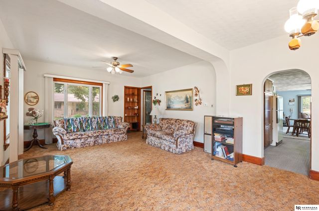 878 W 8th Street, Wahoo, NE 68066