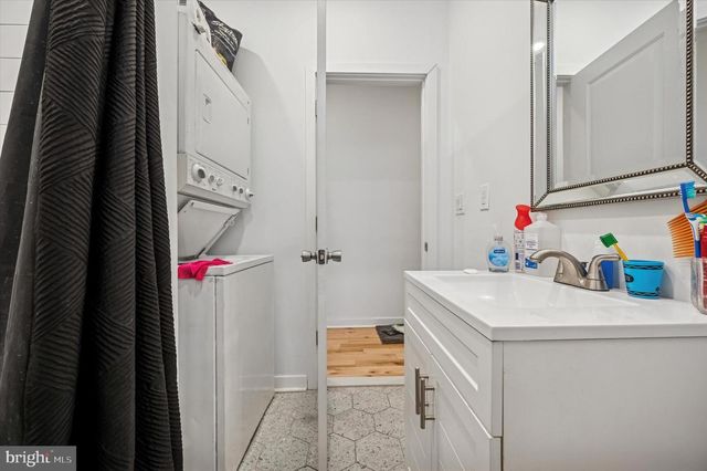 867 N 43RD ST, Philadelphia, PA 19104