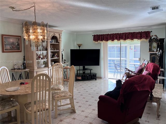 17090 NE 14th Ave 312, North Miami Beach, FL 33162