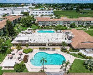 17090 NE 14th Ave 312, North Miami Beach, FL 33162