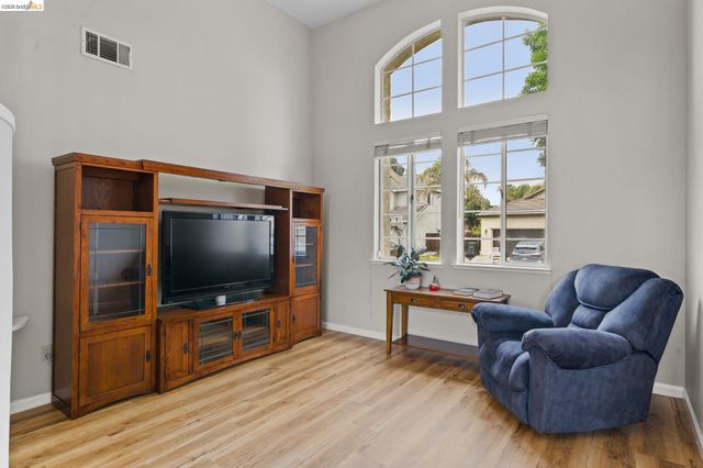 2218 Newport Ct, Discovery Bay, CA 94505