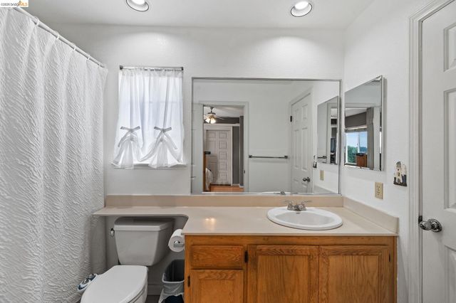 2218 Newport Ct, Discovery Bay, CA 94505