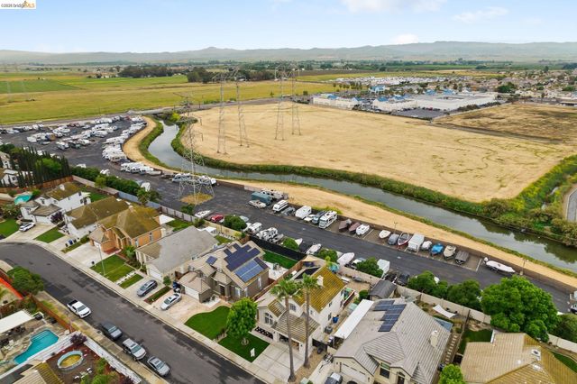 2218 Newport Ct, Discovery Bay, CA 94505