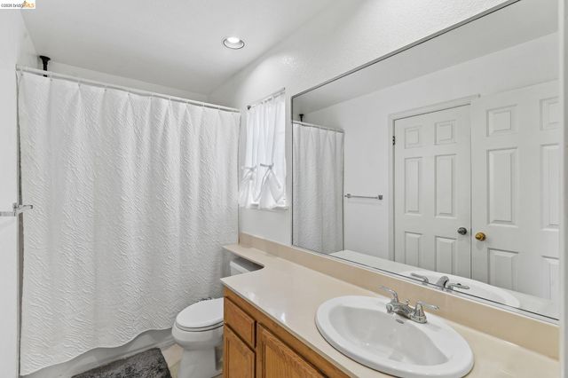 2218 Newport Ct, Discovery Bay, CA 94505