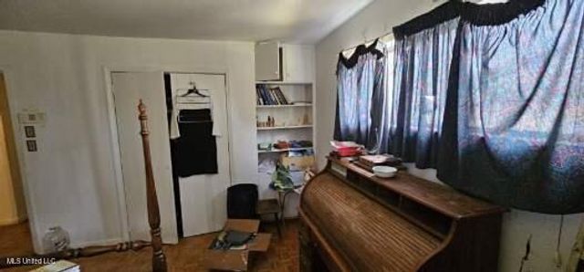 2832 Gretna Green Street, Jackson, MS 39209