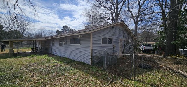 2832 Gretna Green Street, Jackson, MS 39209