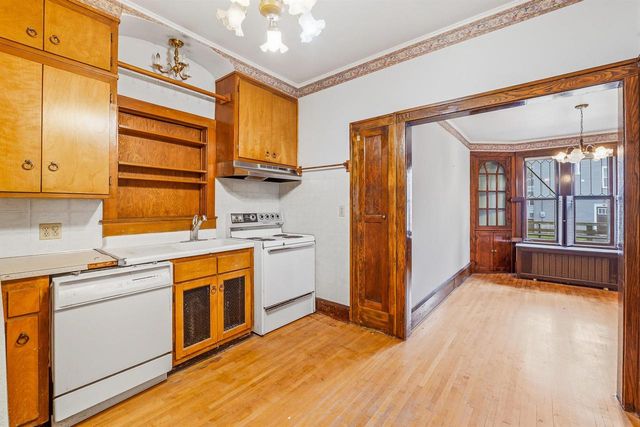 181 S MAIN STREET, Markesan, WI 53946