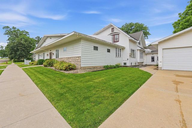 181 S MAIN STREET, Markesan, WI 53946
