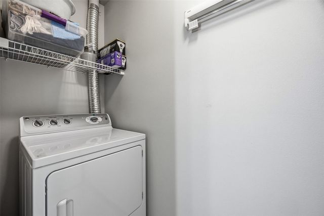 420 N 1st Ave 305, Iowa City, IA 52245
