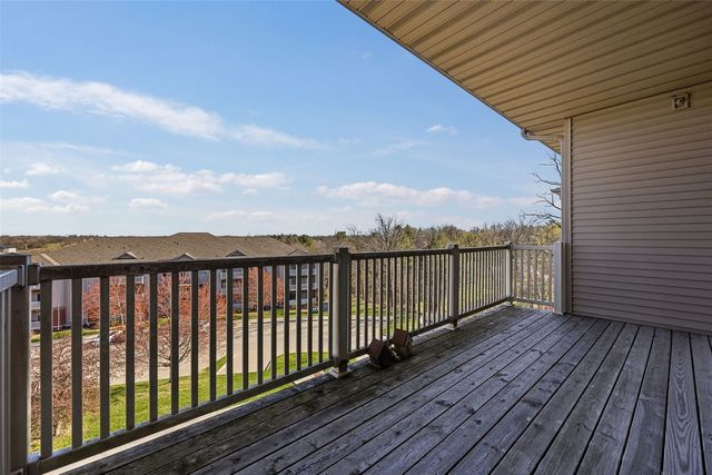 420 N 1st Ave 305, Iowa City, IA 52245