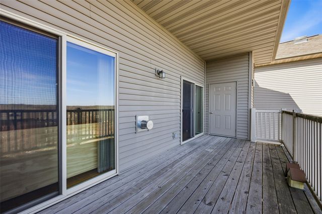 420 N 1st Ave 305, Iowa City, IA 52245