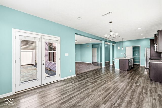 7958 Apalachee Drive, Indianapolis, IN 46217