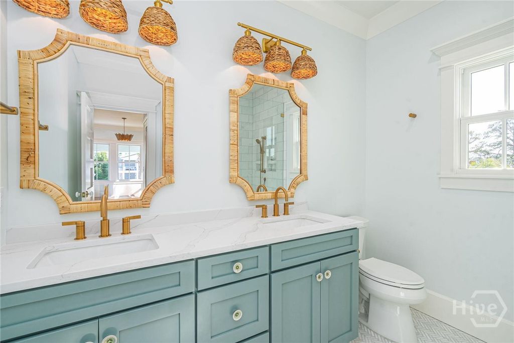 Image 15 of property listing at 5 Ocean Drive, Tybee Island, GA 31328