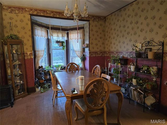 122 S 2nd Street, De Soto, MO 63020