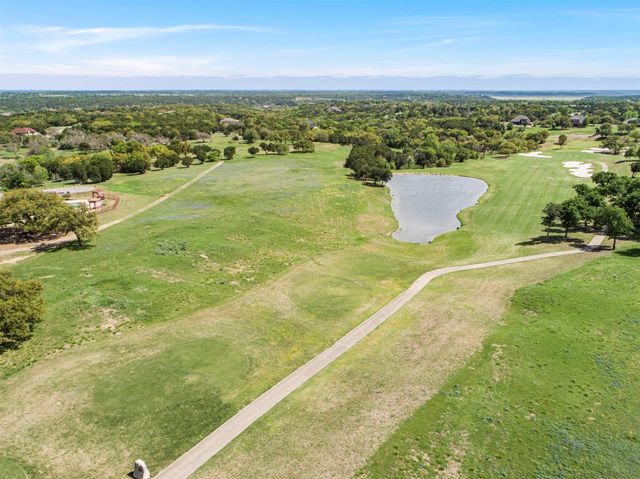 8229 Retreat Boulevard, Cleburne, TX 76033