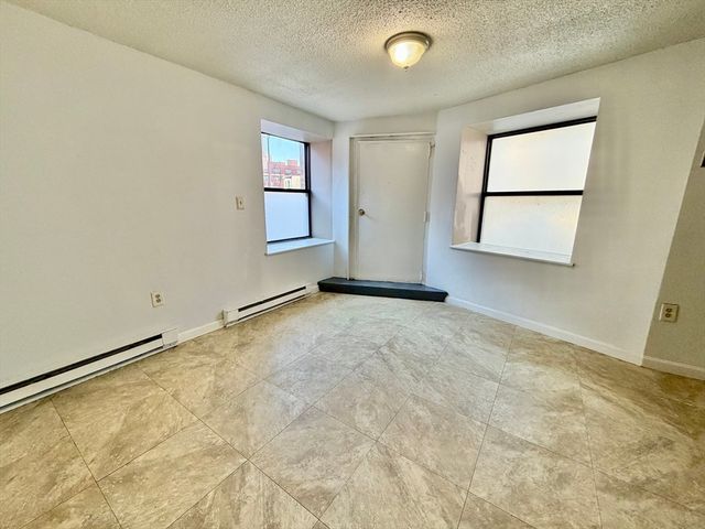379 Meridian St 101, Boston, MA 02128