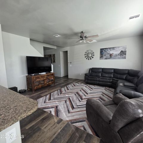 911 S WHITE CALCITES Street, Benson, AZ 85602