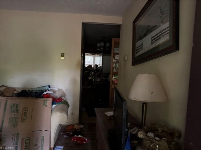 401 Dogwood Circle, High Point, NC 27260
