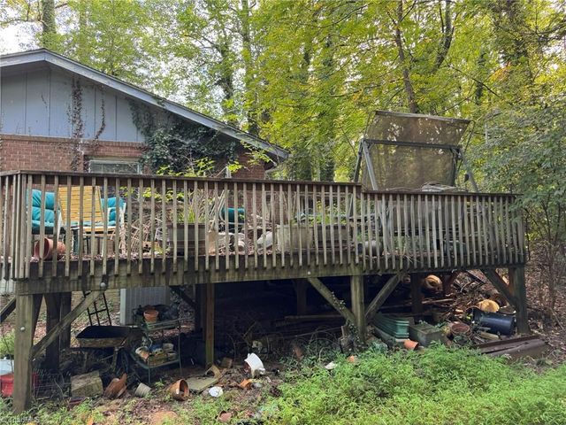 401 Dogwood Circle, High Point, NC 27260