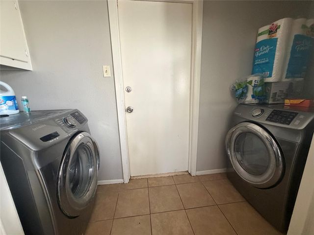 9909 Cardinal Street, La Porte, TX 77571