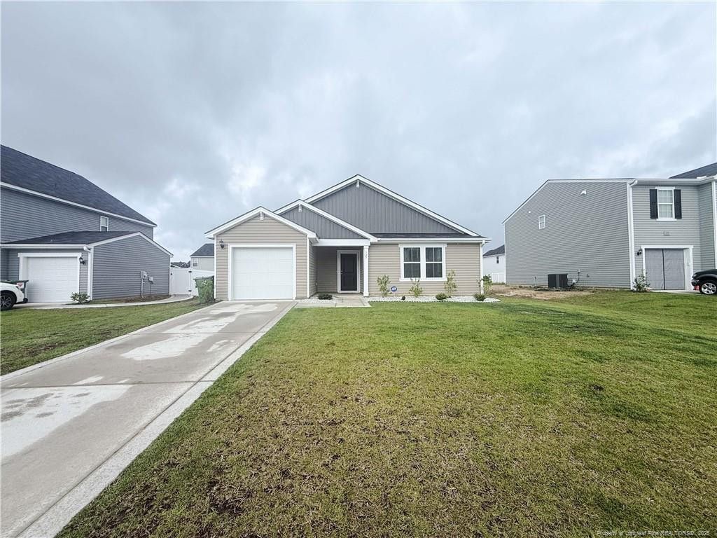 127 Arlington Drive, Raeford, NC 28376