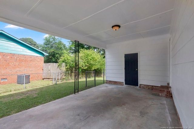 2627 Dumbarton Road, Fayetteville, NC 28306