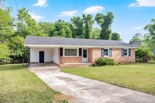 2627 Dumbarton Road, Fayetteville, NC 28306