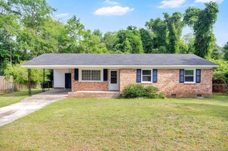 2627 Dumbarton Road, Fayetteville, NC 28306