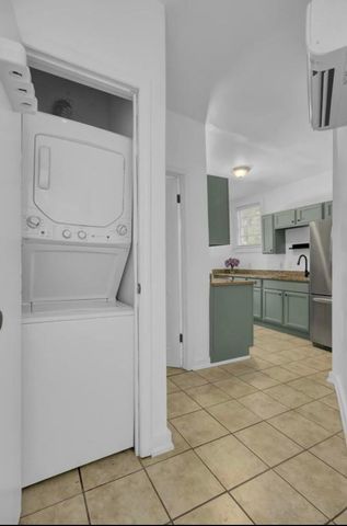 122 Congress Street A & B, Charleston, SC 29403