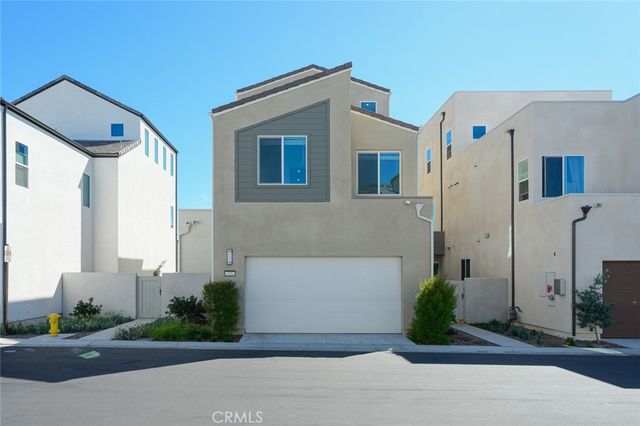 426 Treble, Irvine, CA 92618