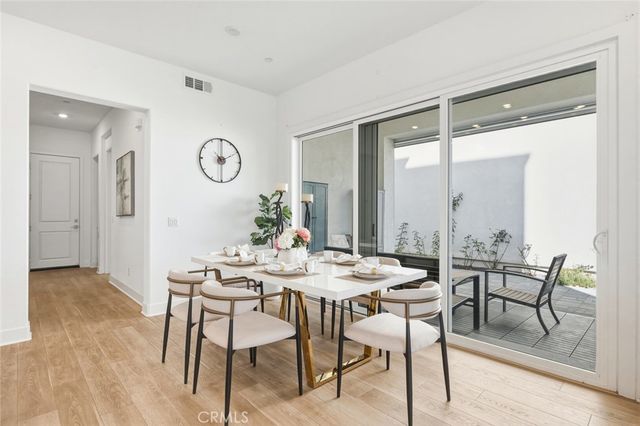 426 Treble, Irvine, CA 92618