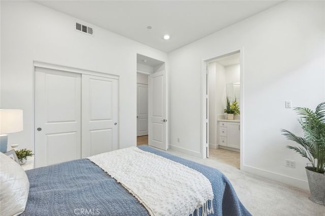 426 Treble, Irvine, CA 92618